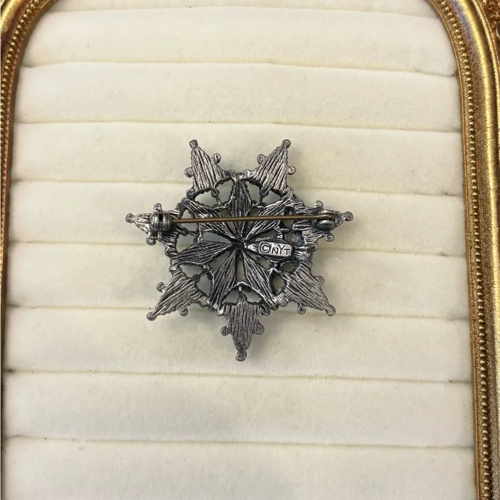 Signed NYT Southwest Faux Turquoise Brooch Silver‎ Tone Vintage Western Cowgirl